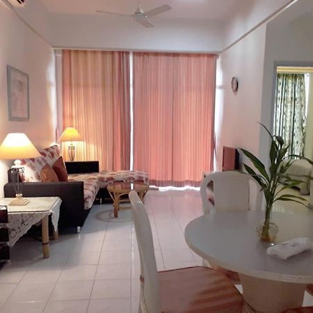 Costa Mahkota Aparthotel Malacca Buitenkant foto