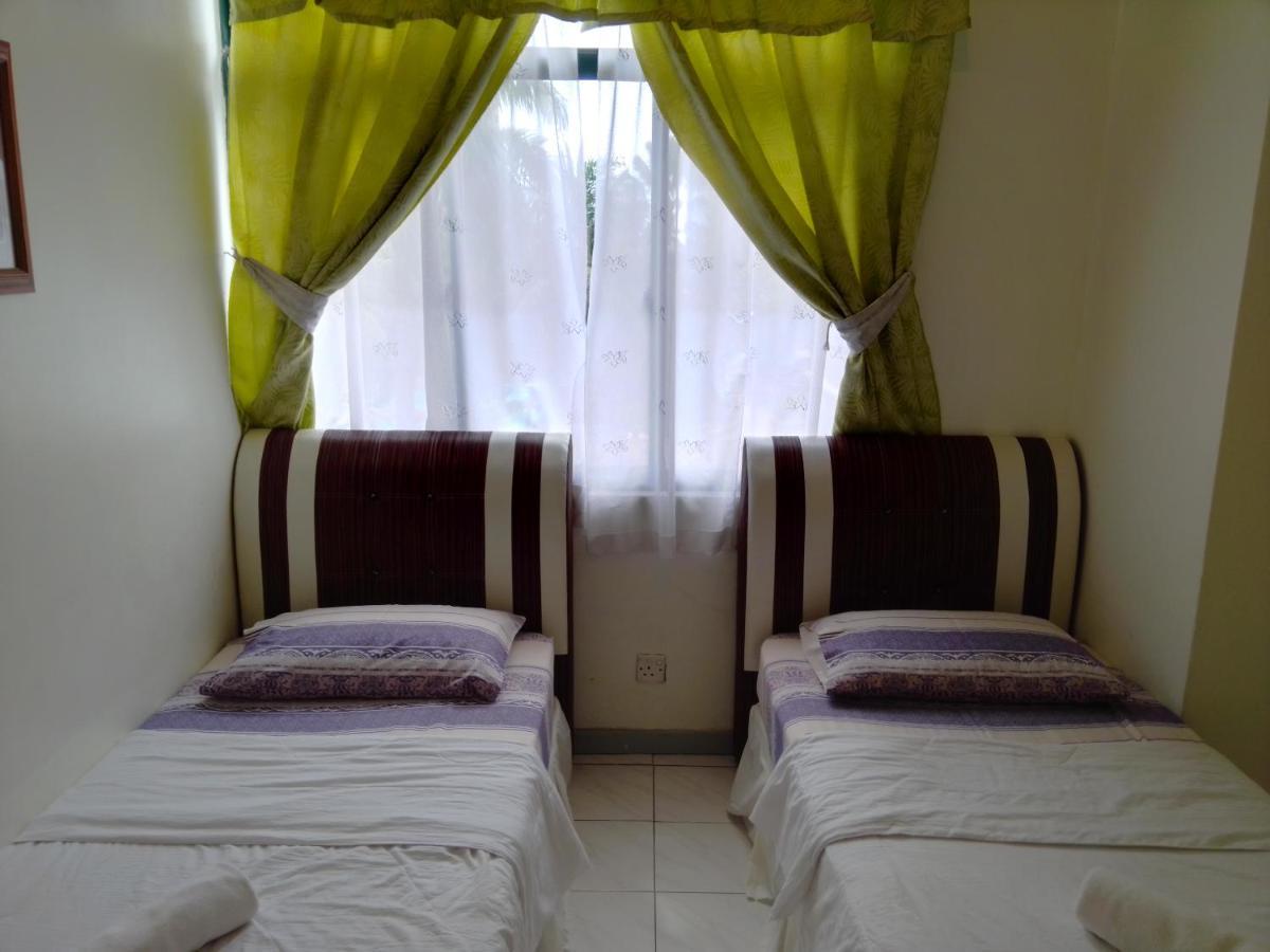 Costa Mahkota Aparthotel Malacca Buitenkant foto