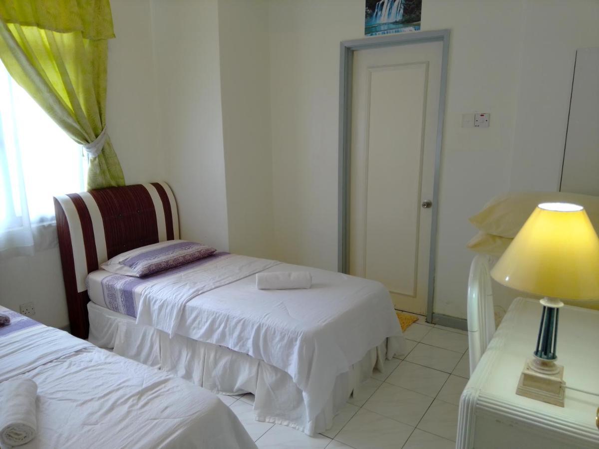 Costa Mahkota Aparthotel Malacca Buitenkant foto