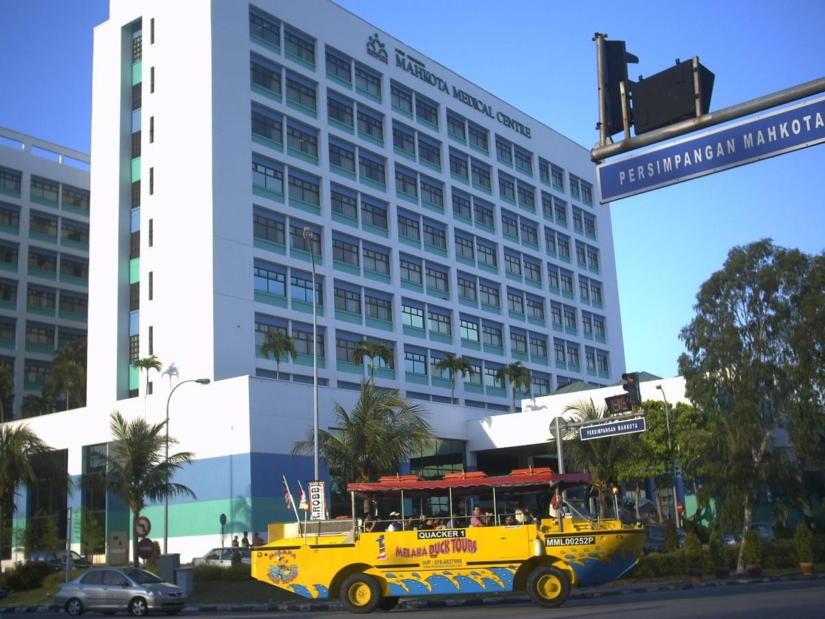 Costa Mahkota Aparthotel Malacca Buitenkant foto