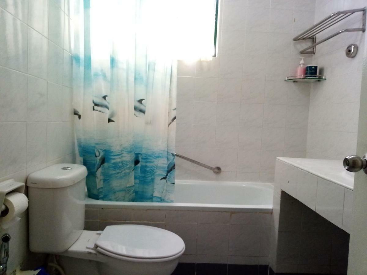 Costa Mahkota Aparthotel Malacca Buitenkant foto